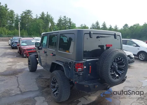 2016 Jeep Wrangler Unlimited Sport z USA, uszkodzony, nr VIN 1C4BJWDG4GL226180